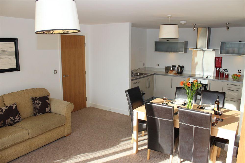 Cotels At Vizion Serviced Apartments, Superfast Broadband, Central Location, Free Parking, Fully Equipped Kitchen 밀턴 케인즈 외부 사진