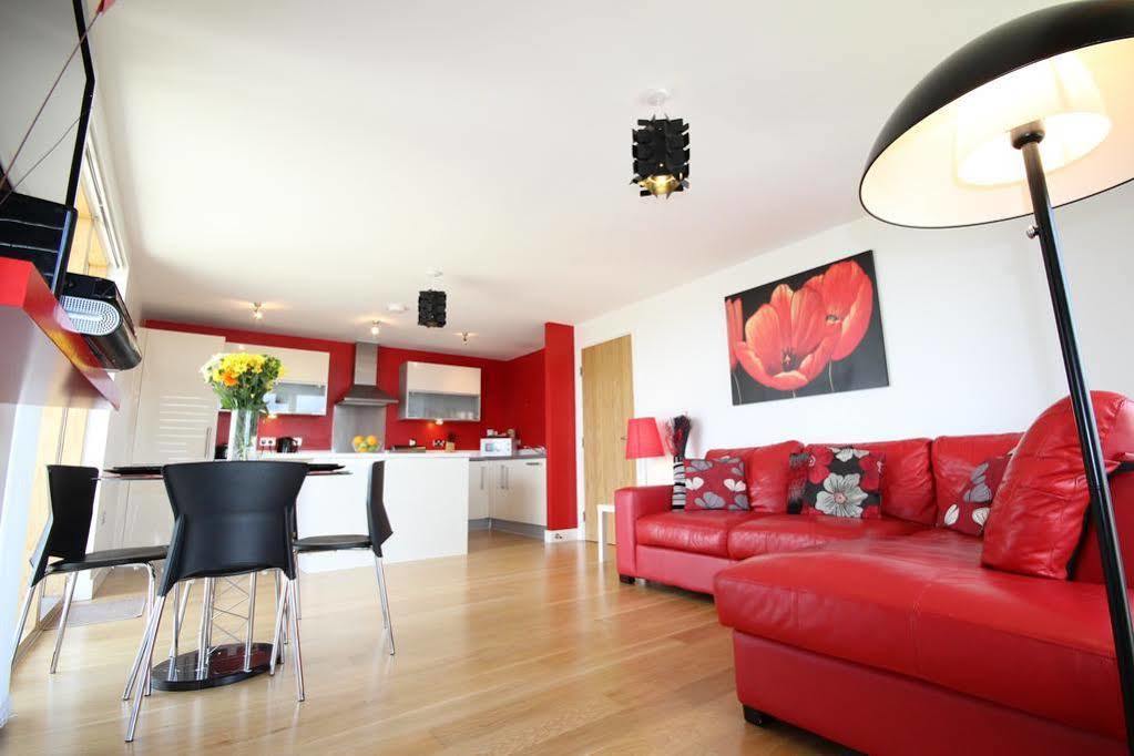 Cotels At Vizion Serviced Apartments, Superfast Broadband, Central Location, Free Parking, Fully Equipped Kitchen 밀턴 케인즈 외부 사진